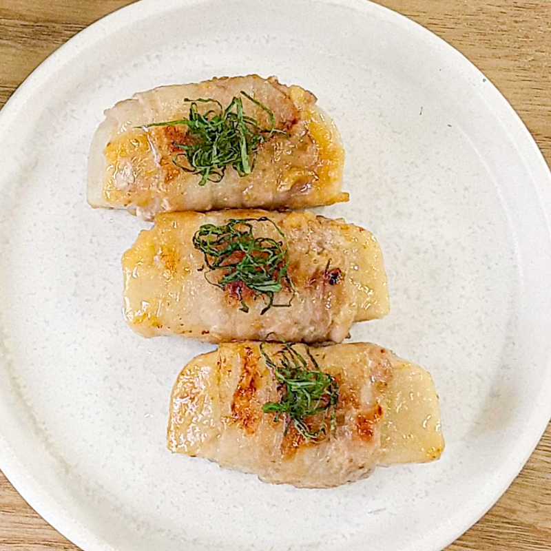 調理例：さがら麸の豚肉巻き 白みそ風味<a href="https://www.hanbey.jp/i/r1094">（https://www.hanbey.jp/i/r1094）</a>